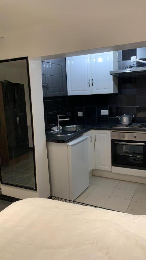 Comfort Studio Londra Dış mekan fotoğraf