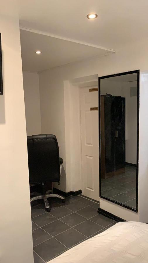 Comfort Studio Londra Dış mekan fotoğraf